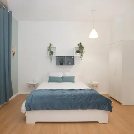 Bonsai Iii Apartment *